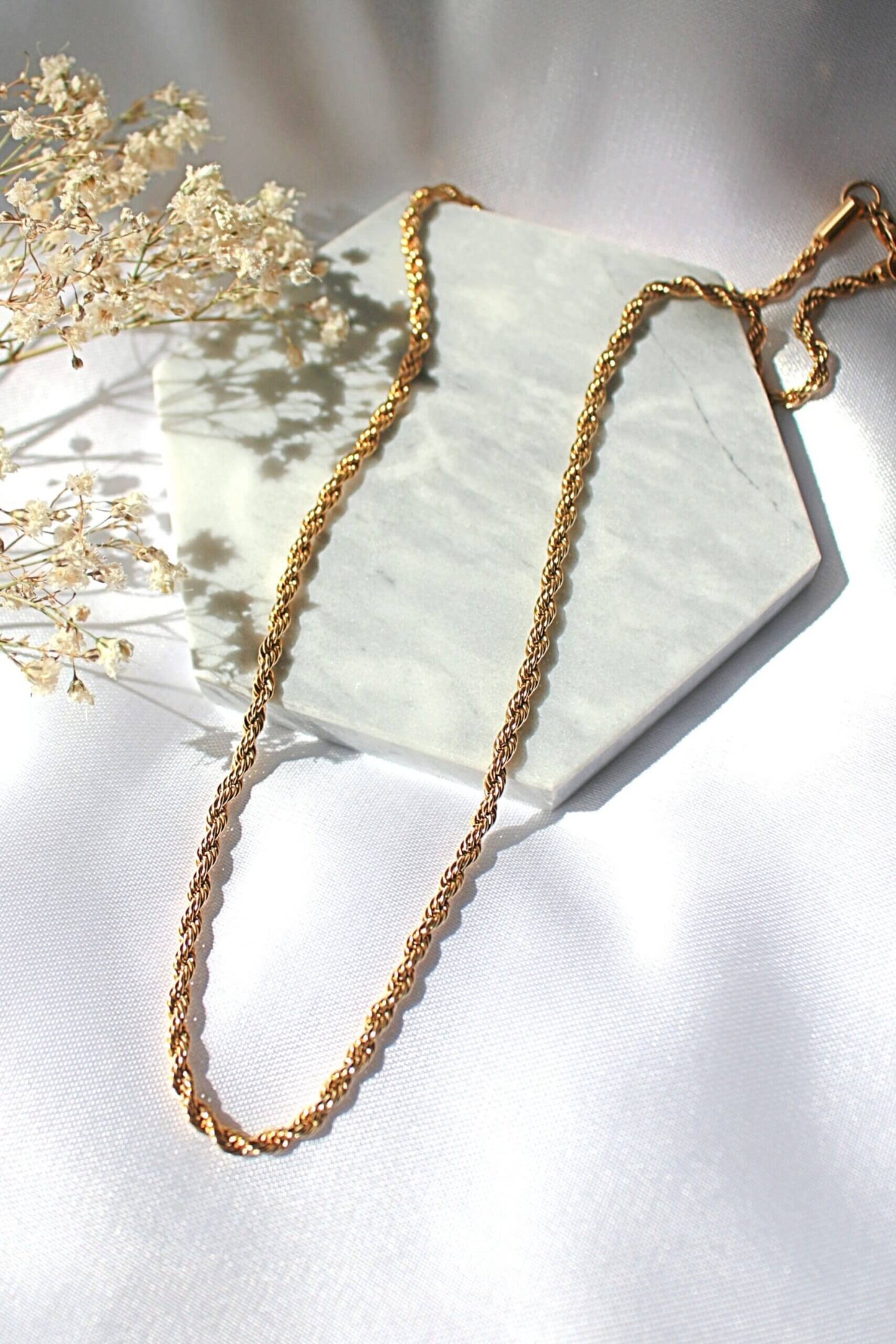 24 Karats Twisted Rope Chain Necklace